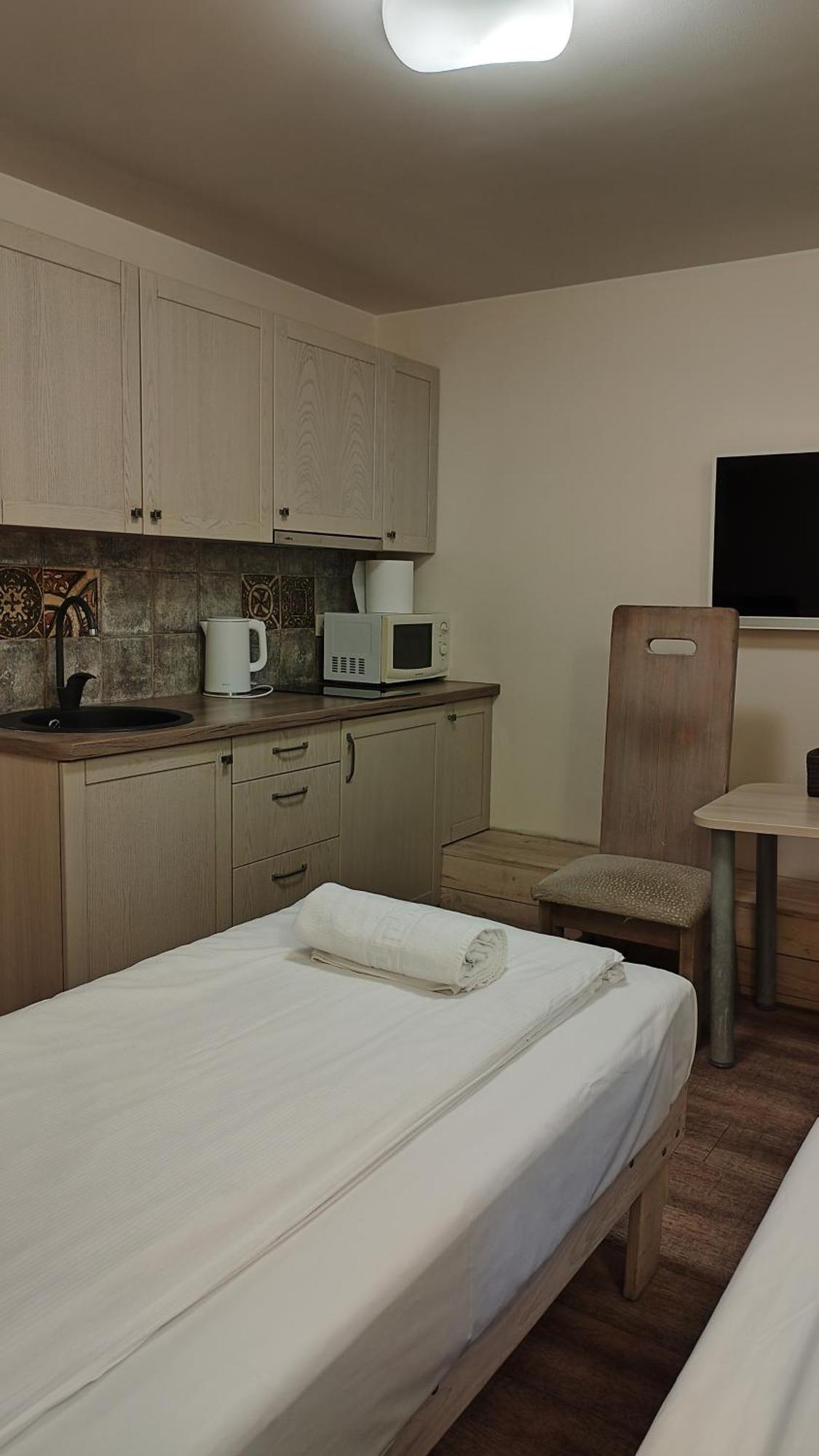 Kubu Ground Floor Rooms Klaipėda Kültér fotó